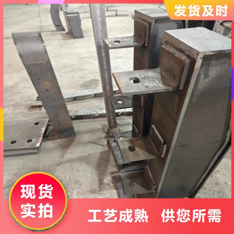 现货供应河道围栏效果图 _诚信厂家