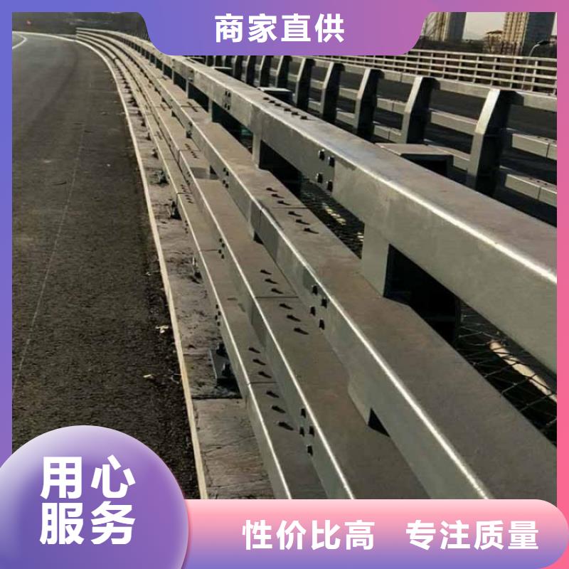 江苏苏州高速公路防撞护栏绿洲护栏全国包邮