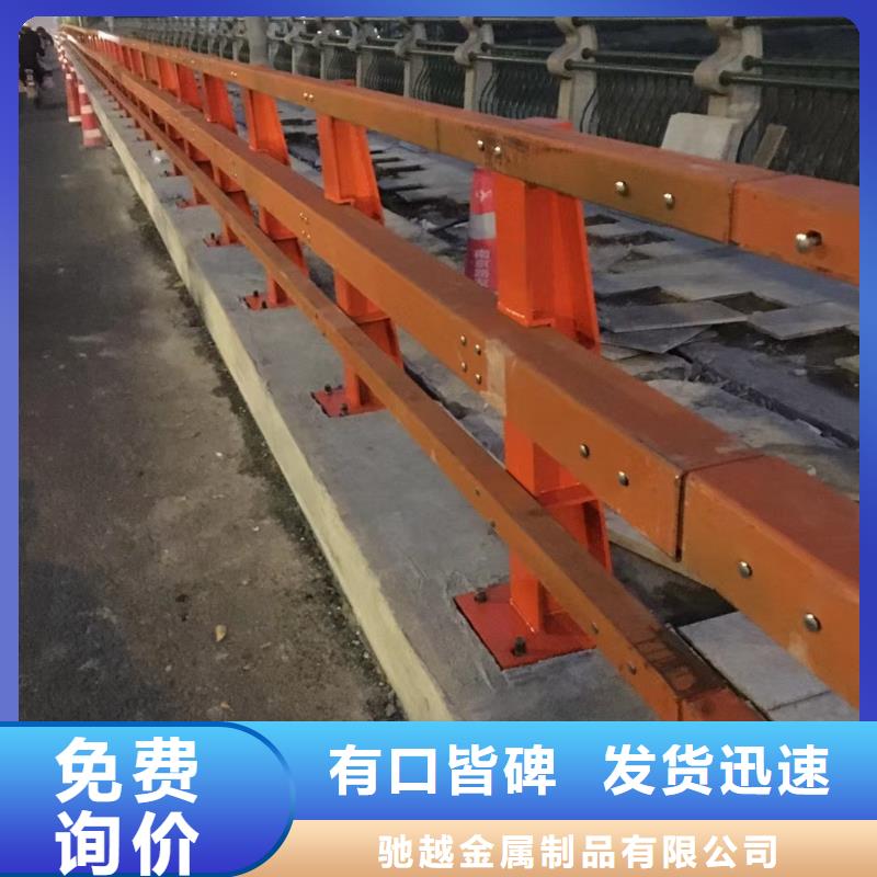 道路护栏钢背木护栏现货