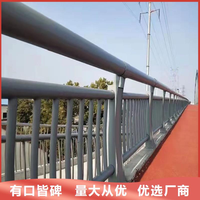 新疆伊犁不锈钢景观仿木纹栏杆大量现货价格低