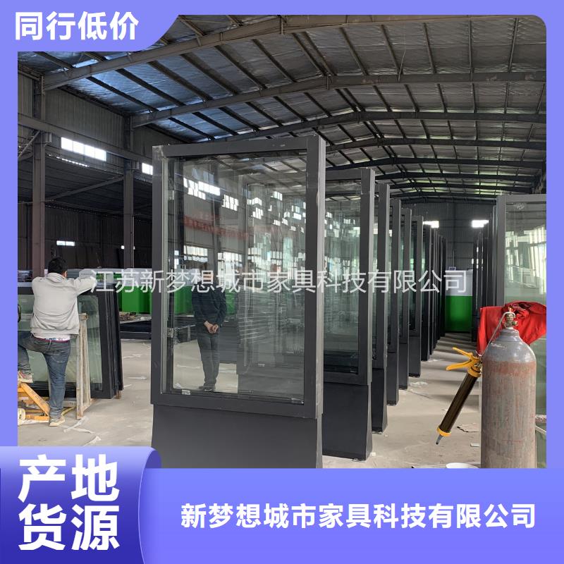 滚动灯箱厂家拥有先进的设备